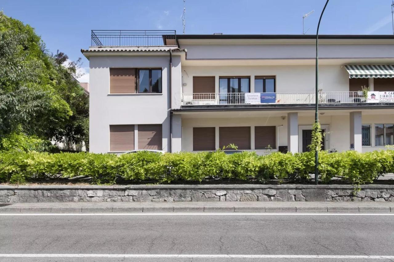 Civico 22 Apartment Peschiera del Garda Ngoại thất bức ảnh
