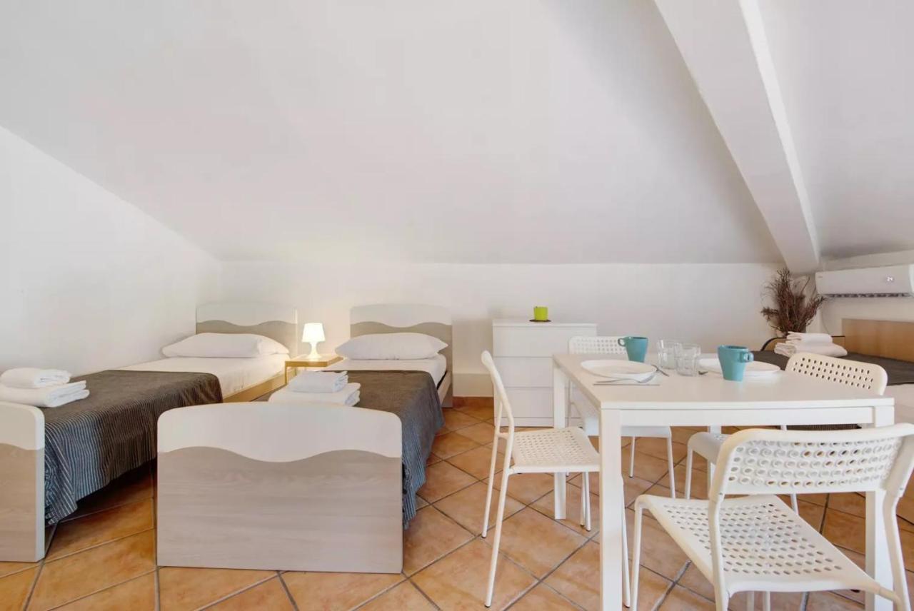 Civico 22 Apartment Peschiera del Garda Ngoại thất bức ảnh
