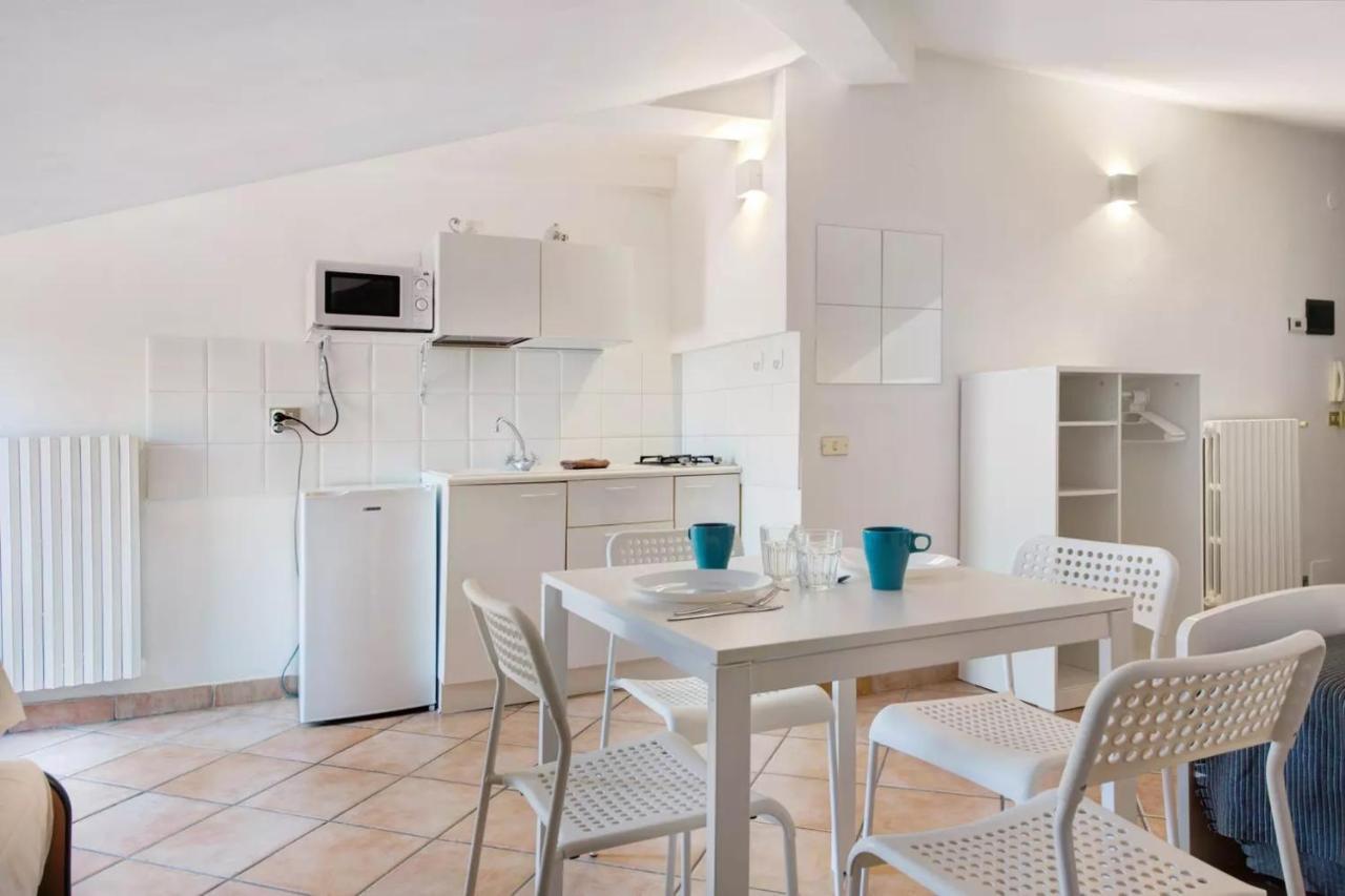 Civico 22 Apartment Peschiera del Garda Ngoại thất bức ảnh